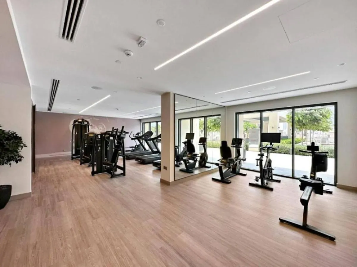 Burj Royale - Mesmerizing Three Bed With Burj View Dubai 0*,  United Arab Emirates