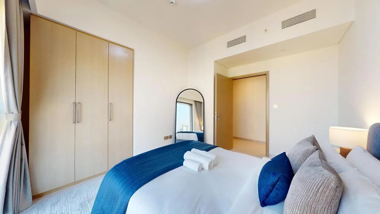 Burj Royale - Mesmerizing Three Bed With Burj View Dubai 0*,  United Arab Emirates